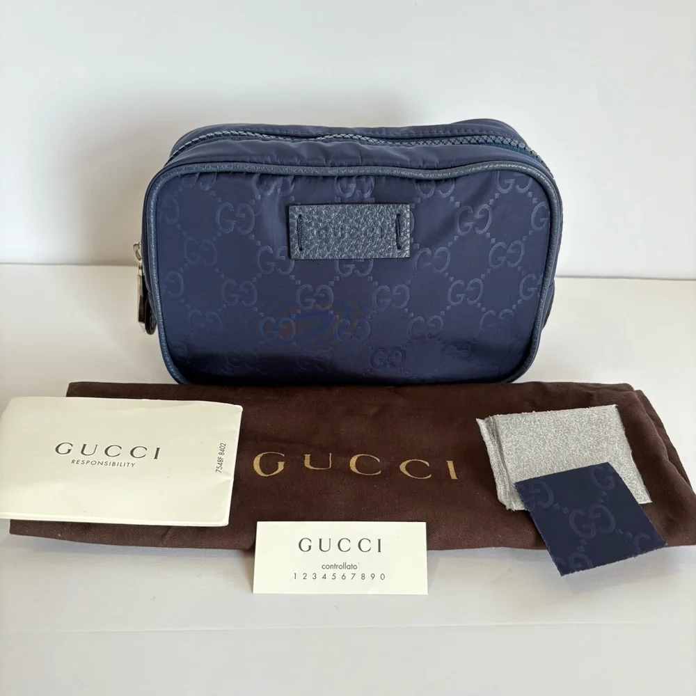 💙 NWT Gucci GG Guccissima Nylon Pouch Navy Blue